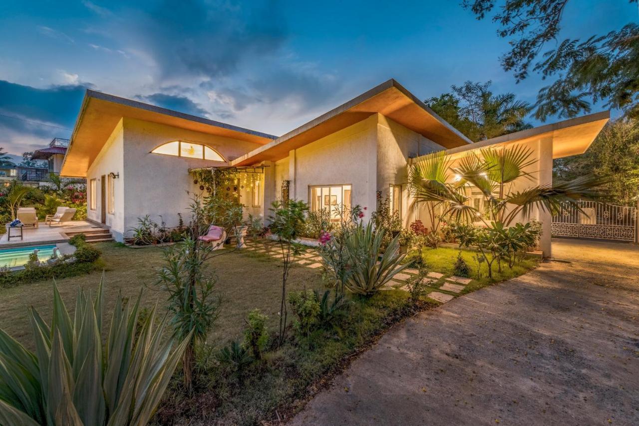 Saffronstays Roselle, Malavli - Pet-Friendly Pool Villa With Modern Interiors ロナバラ エクステリア 写真