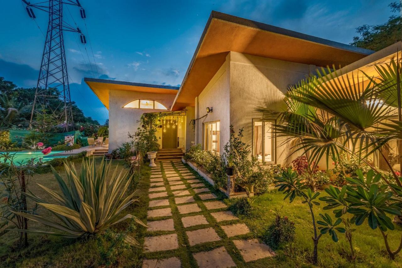 Saffronstays Roselle, Malavli - Pet-Friendly Pool Villa With Modern Interiors ロナバラ エクステリア 写真